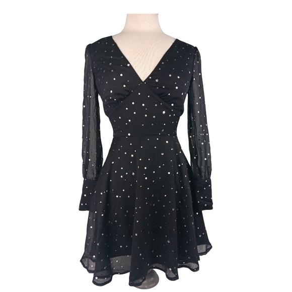 BB Dakota Dresses & Skirts - BB Dakota Dress Black Silver  Stars  SZ 0 Short Skater style Flare Long Sleeves